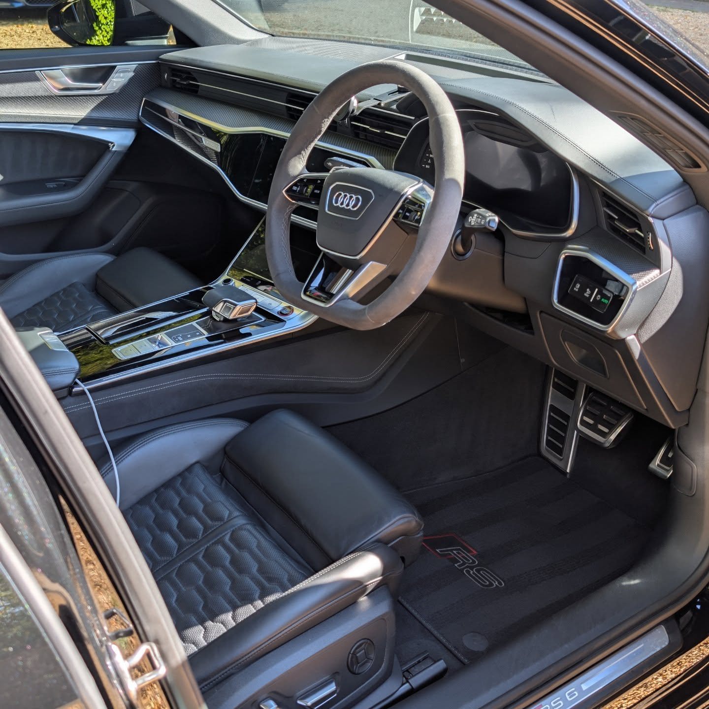 Protected vehicle interior